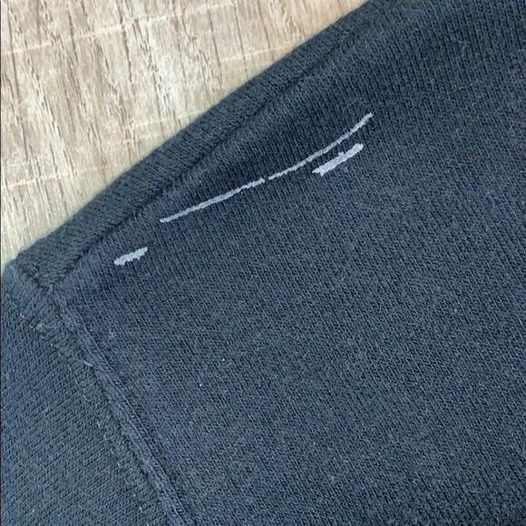 LA FAMILIA Women's Black Floral Graphic Hoodie Sweatshirt - Picture 6 of 8